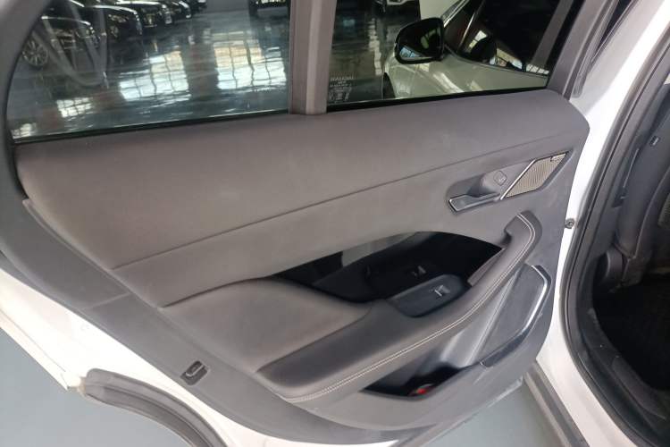 Used Jaguar I-PACE 2018 EV400 HSE Interior 7