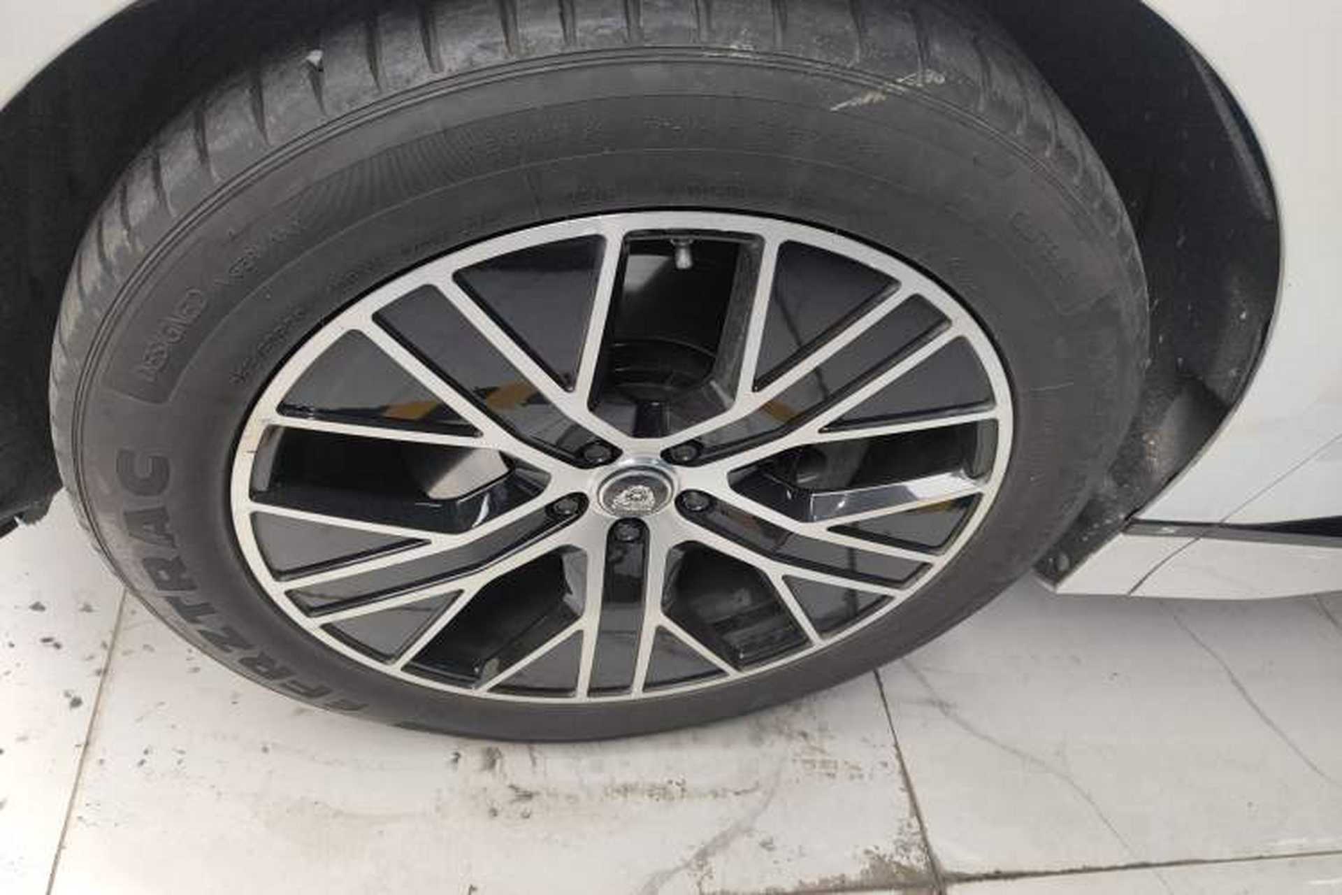 Used Jaguar I-PACE 2018 EV400 S Left Front Wheel Hub