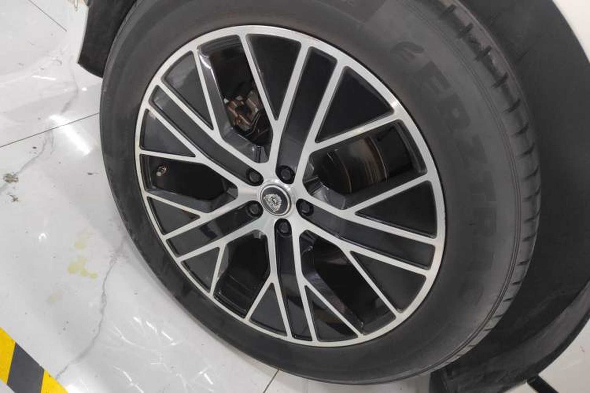 Used Jaguar I-PACE 2018 EV400 S Right Rear Wheel Hub