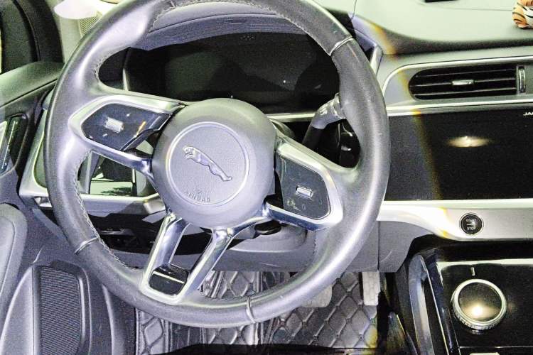 Used Jaguar I-PACE 2018 EV400 S Steering Wheel