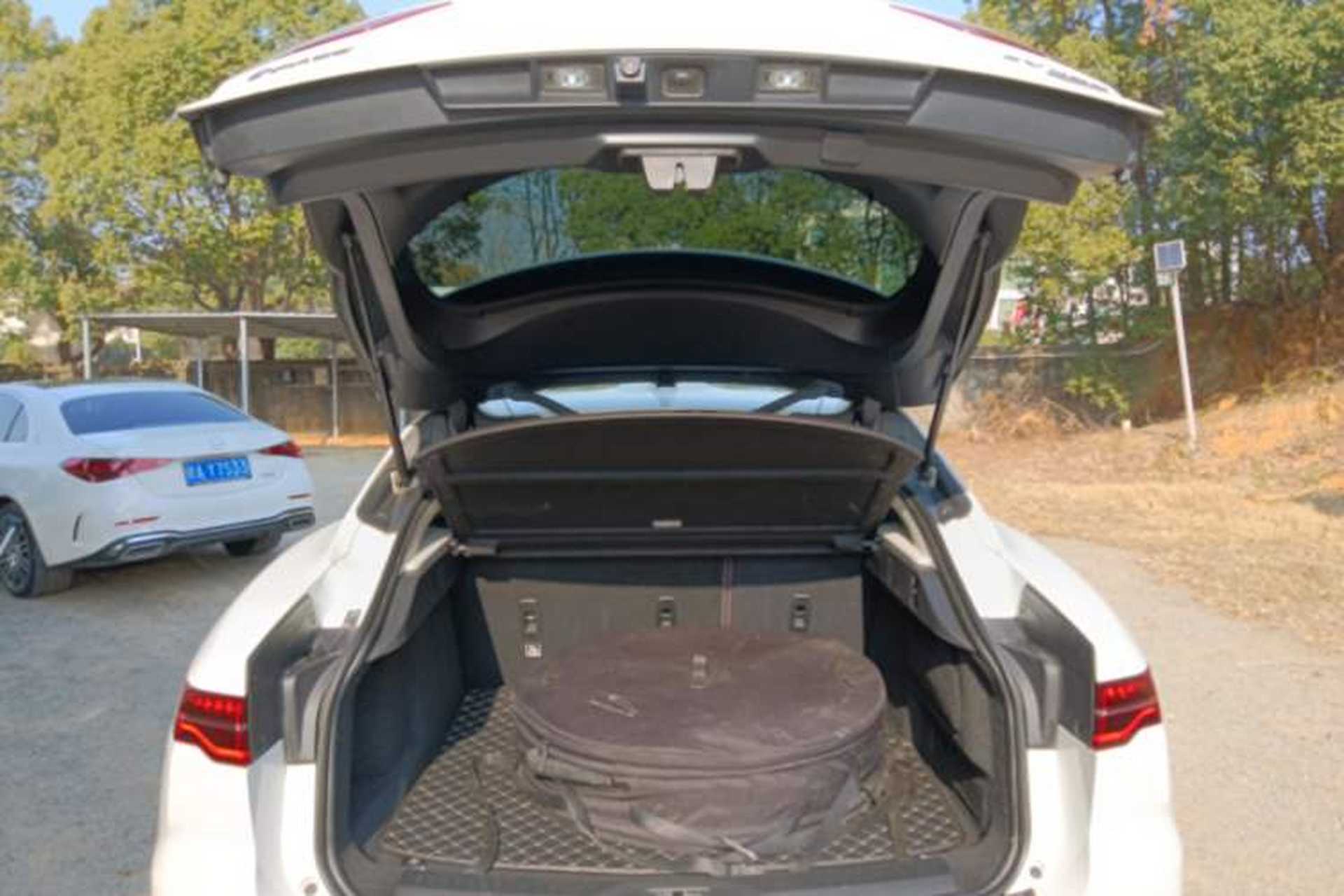 Used Jaguar I-PACE 2018 EV400 S Trunk