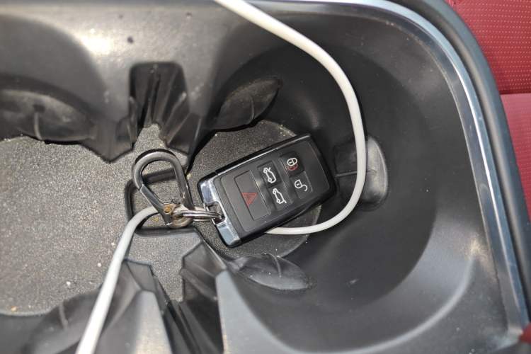 Used Jaguar I-PACE 2018 EV400 HSE Vehicle Key