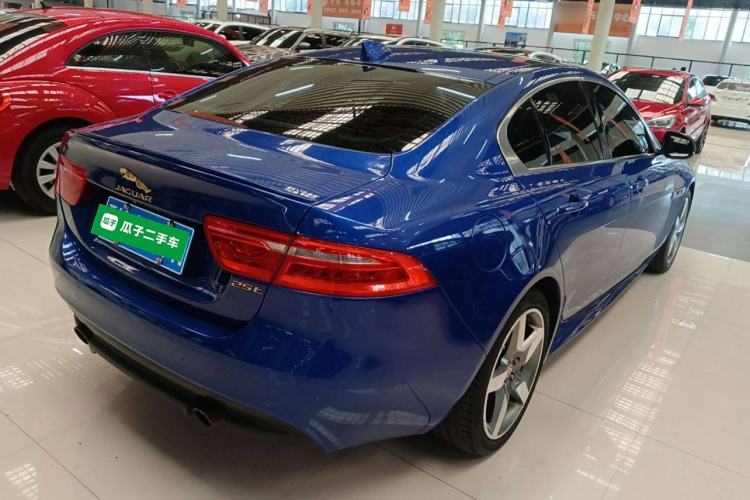 Used Jaguar XE 2018 2.0T 250 PS Two-Wheel-Drive R-Sport Sport Edition Rear Right 45 Deg
