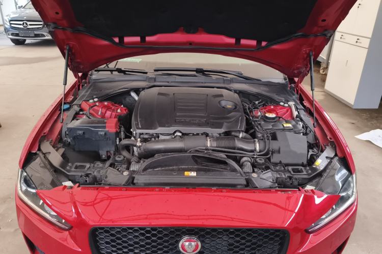 Used Jaguar XE 2019 2.0T 300 PS All-Wheel-Drive Landmark Edition Engine Bay