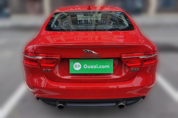 Used Jaguar XE 2018 2.0T 300 PS All-Wheel-Drive R-Sport Sport Edition Exterior 4