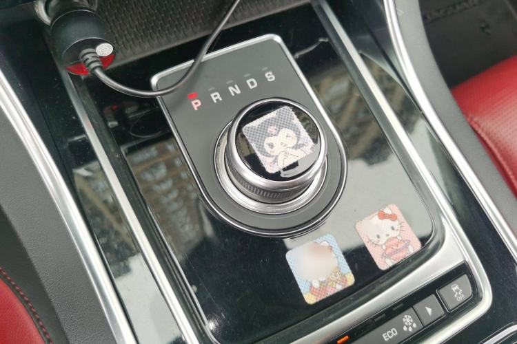 Used Jaguar XE 2018 2.0T 300 PS All-Wheel-Drive R-Sport Sport Edition Gear Lever