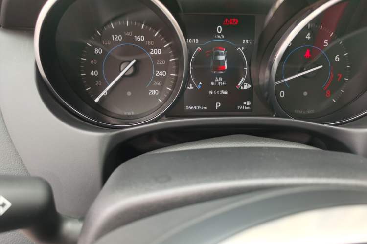 Used Jaguar XE 2018 2.0T 300 PS All-Wheel-Drive R-Sport Sport Edition Odometer Close Up