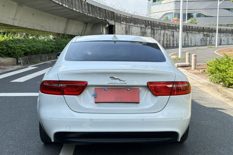 Used Jaguar XE 2017 2.0T 200 PS R-Sport Exterior 5