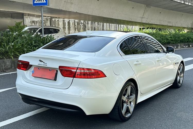 Used Jaguar XE 2017 2.0T 200 PS R-Sport Exterior 7