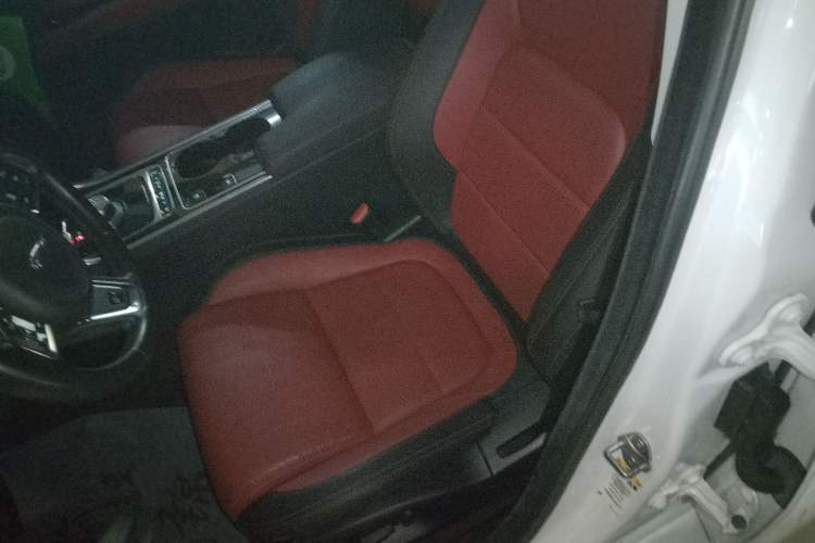 Used Jaguar XE 2017 2.0T 200 PS R-Sport Left Front Seat