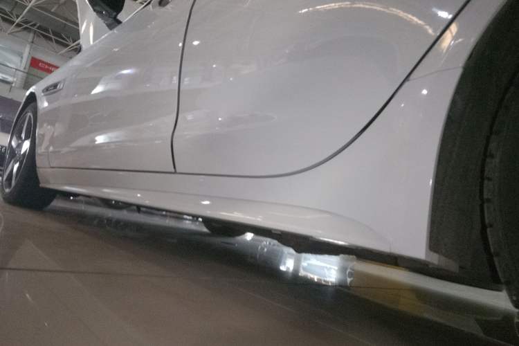 Used Jaguar XE 2017 2.0T 200 PS R-Sport Left Side Sill