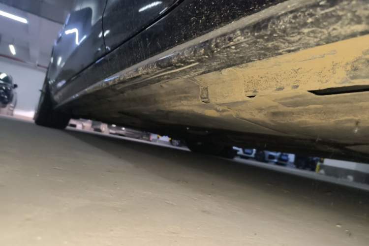 Used Jaguar XE 2015 2.0T 200 PS R-Sport Chassis Front Left