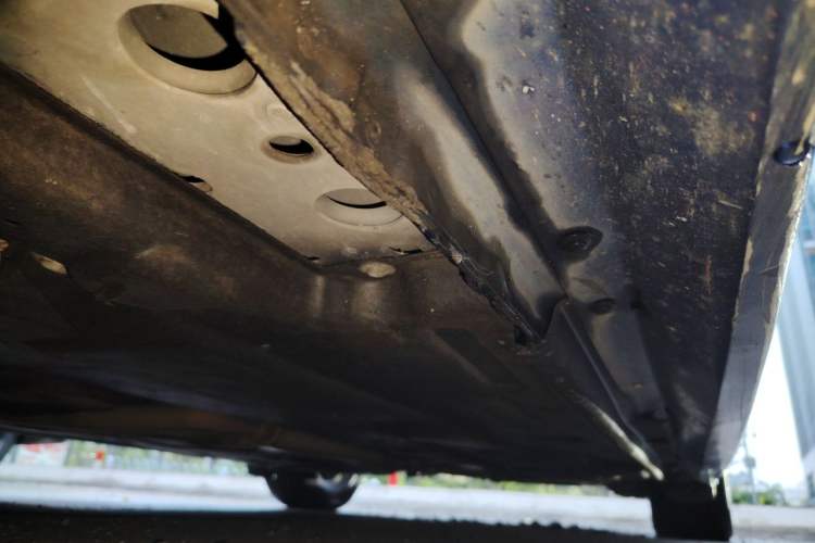 Used Jaguar XE 2015 2.0T 200 PS R-Sport Chassis Front Left
