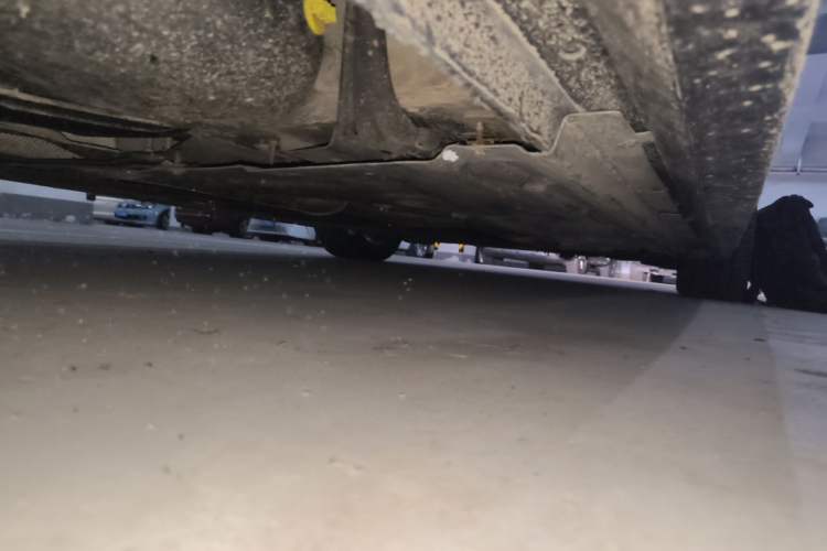 Used Jaguar XE 2015 2.0T 200 PS R-Sport Chassis Front Right