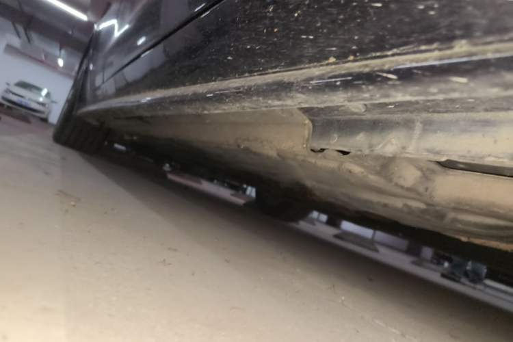 Used Jaguar XE 2015 2.0T 200 PS R-Sport Chassis Rear Right