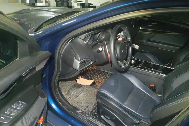 Used Jaguar XE 2015 2.0T 240 PS R-Sport Driver Seat