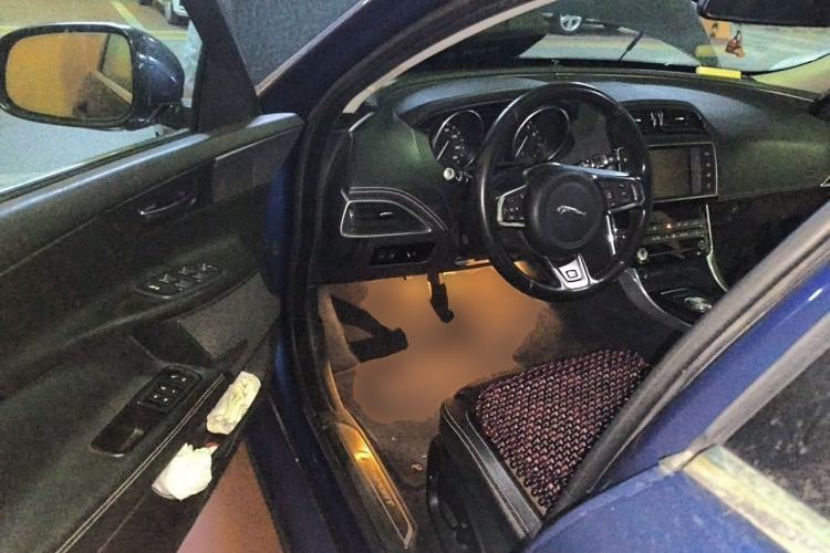 Used Jaguar XE 2015 2.0T 200 PS R-Sport Driver Seat