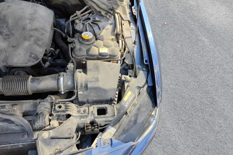 Used Jaguar XE 2015 2.0T 200 PS R-Sport Engine Bay Left