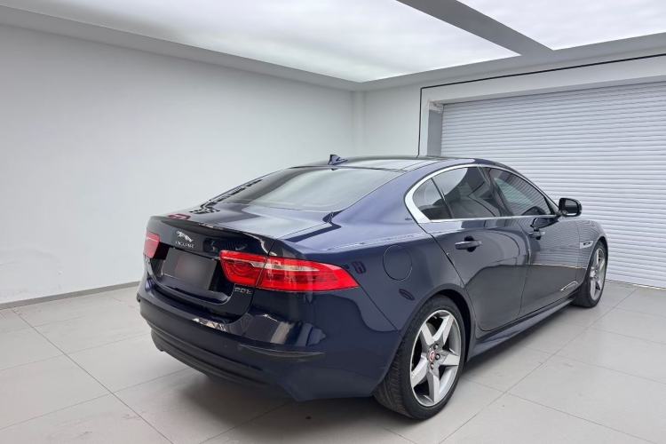 Used Jaguar XE 2015 2.0T 200 PS R-Sport Exterior 3