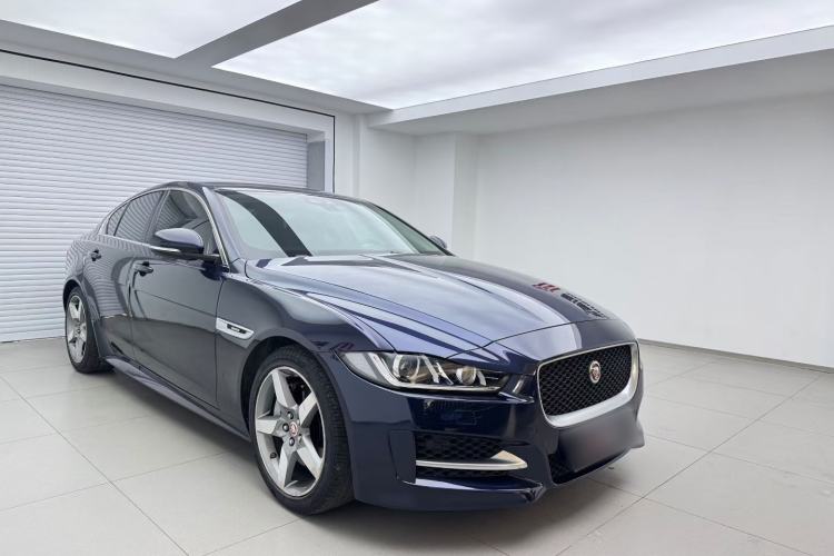 Used Jaguar XE 2015 2.0T 200 PS R-Sport Exterior 4