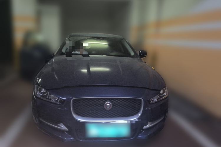 Used Jaguar XE 2015 2.0T 200 PS R-Sport Front
