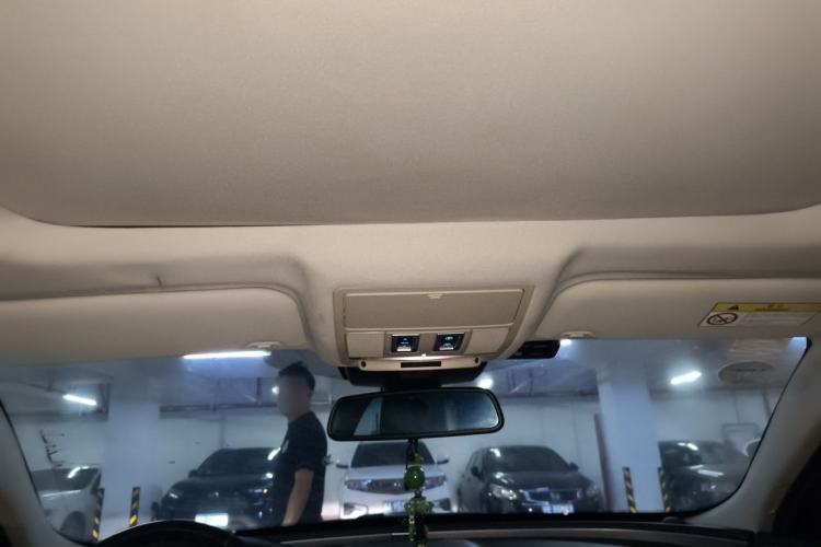 Used Jaguar XE 2015 2.0T 200 PS R-Sport Headliner