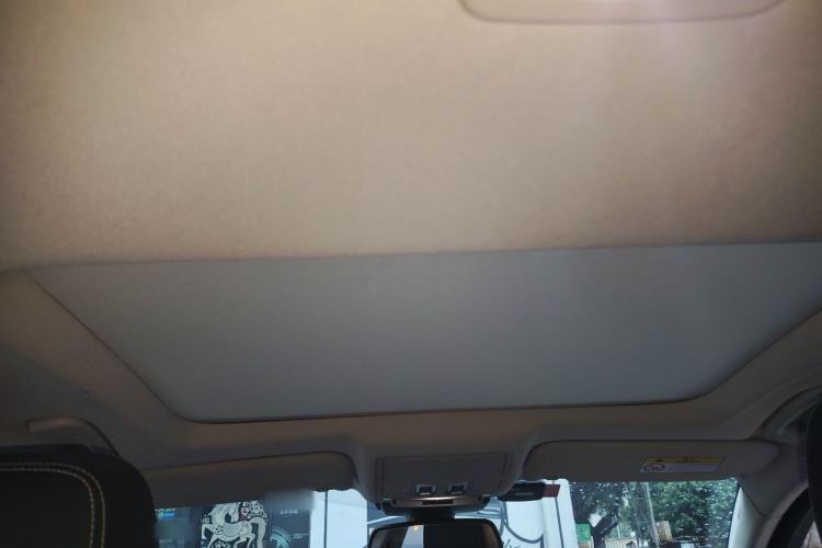Used Jaguar XE 2015 2.0T 200 PS R-Sport Headliner