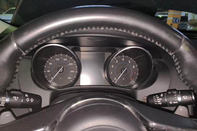 Used Jaguar XE 2015 2.0T 200 PS R-Sport Instrument Cluster