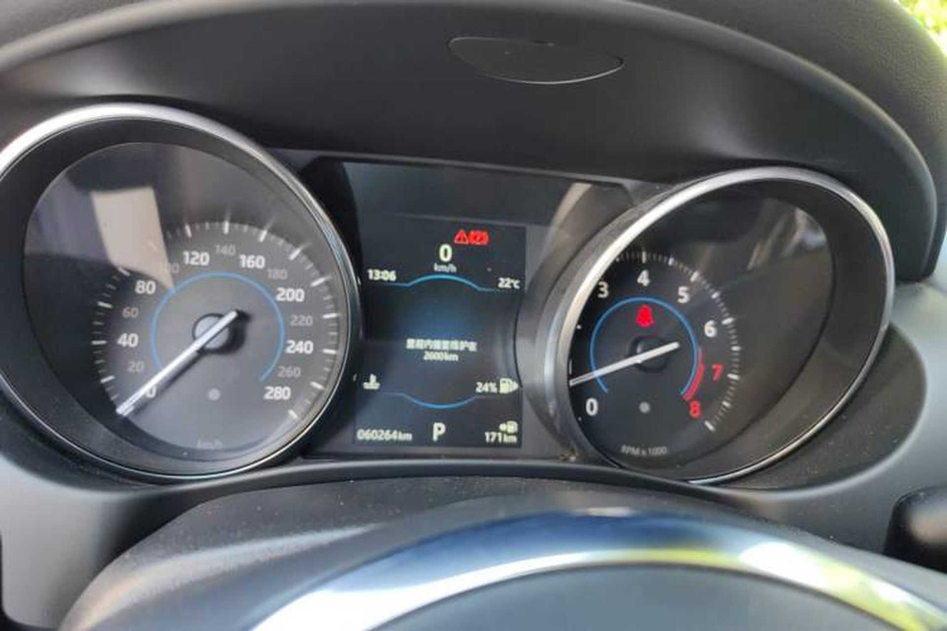 Used Jaguar XE 2015 2.0T 200 PS R-Sport Instrument Cluster
