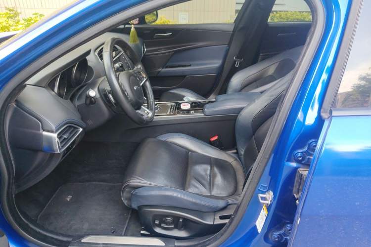 Used Jaguar XE 2015 3.0 SC 340 PS S Left Front Seat