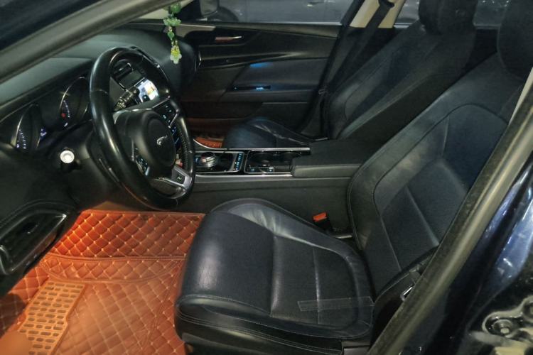 Used Jaguar XE 2015 2.0T 200 PS R-Sport Left Front Seat