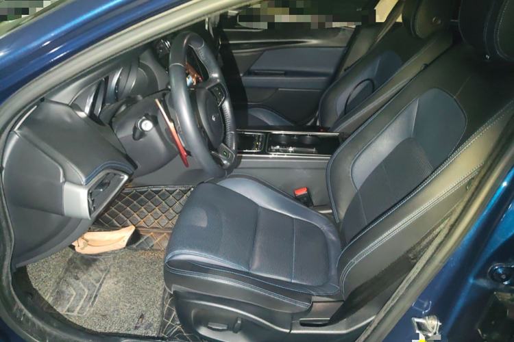Used Jaguar XE 2015 2.0T 240 PS R-Sport Left Front Seat