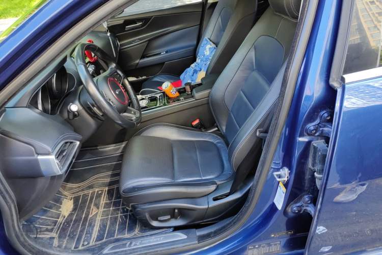 Used Jaguar XE 2015 2.0T 200 PS R-Sport Left Front Seat
