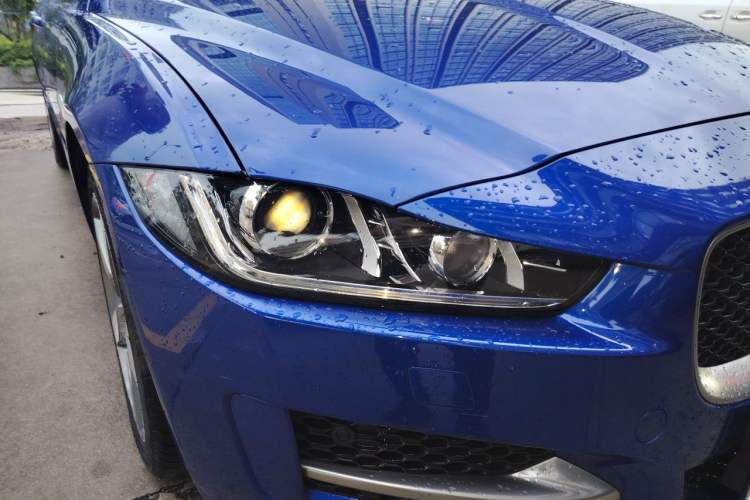 Used Jaguar XE 2015 2.0T 200 PS R-Sport Right Front Headlight