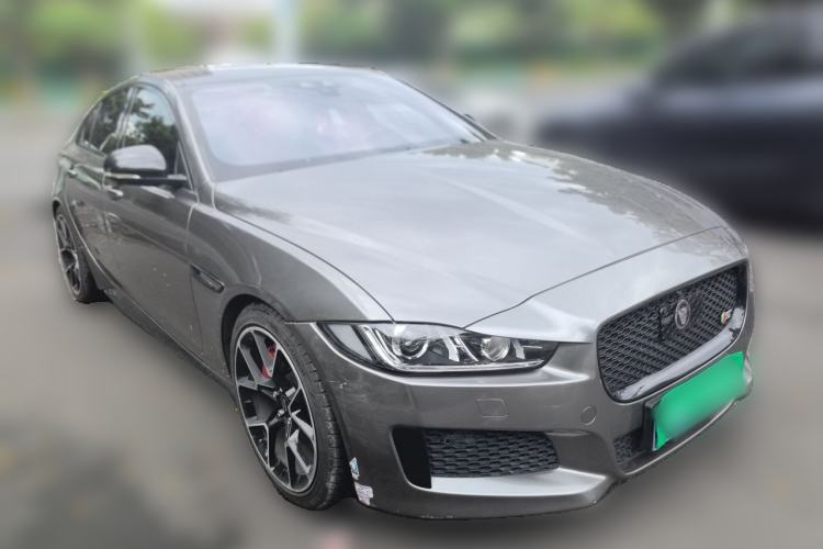 Used Jaguar XE 2015 3.0 SC 340 PS S Front Right 45 Deg