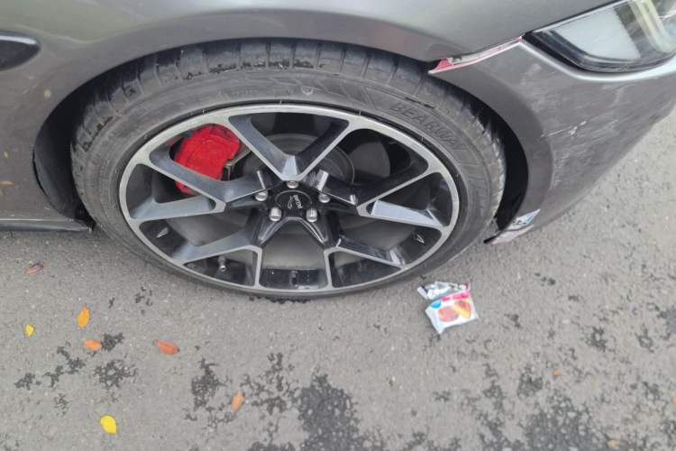 Used Jaguar XE 2015 3.0 SC 340 PS S Right Front Wheel Hub