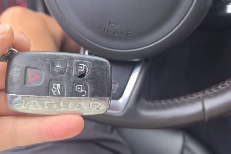 Used Jaguar XE 2015 3.0 SC 340 PS S Vehicle Key