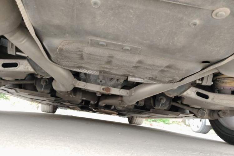 Used Jaguar XE 2015 2.0T 200 PS R-Sport Chassis Rear