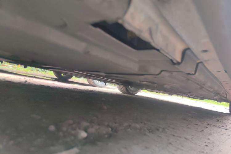 Used Jaguar XE 2015 2.0T 200 PS R-Sport Chassis Rear Right