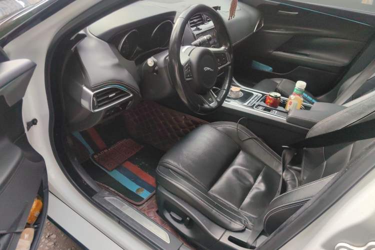 Used Jaguar XE 2015 2.0T 200 PS R-Sport Driver Seat