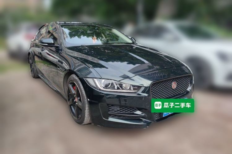 Used Jaguar XE 2015 2.0T 200 PS R-Sport Front Right 45 Deg