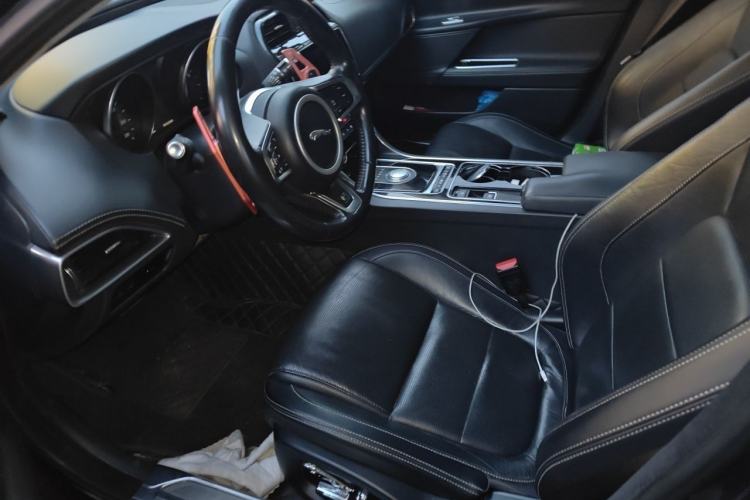 Used Jaguar XE 2015 2.0T 200 PS R-Sport Left Front Seat