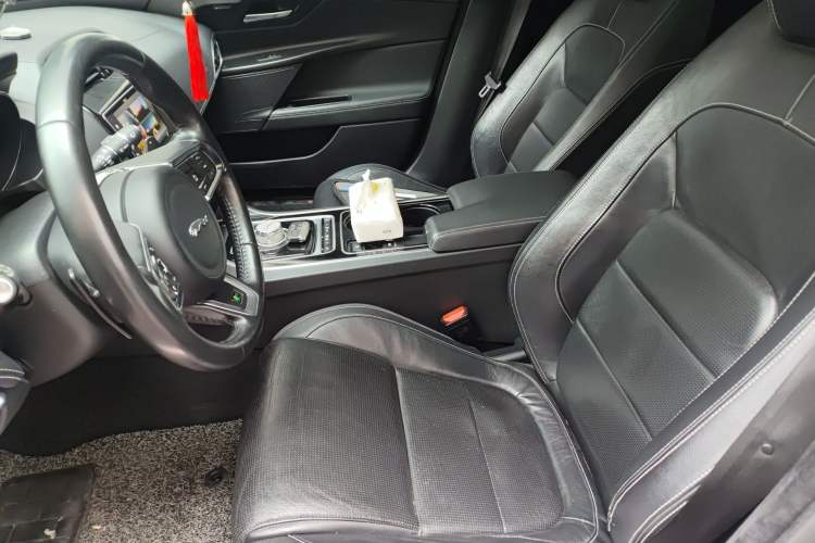 Used Jaguar XE 2015 2.0T 240 PS R-Sport Left Front Seat