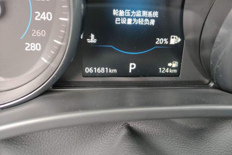 Used Jaguar XE 2015 2.0T 200 PS R-Sport Odometer Close Up