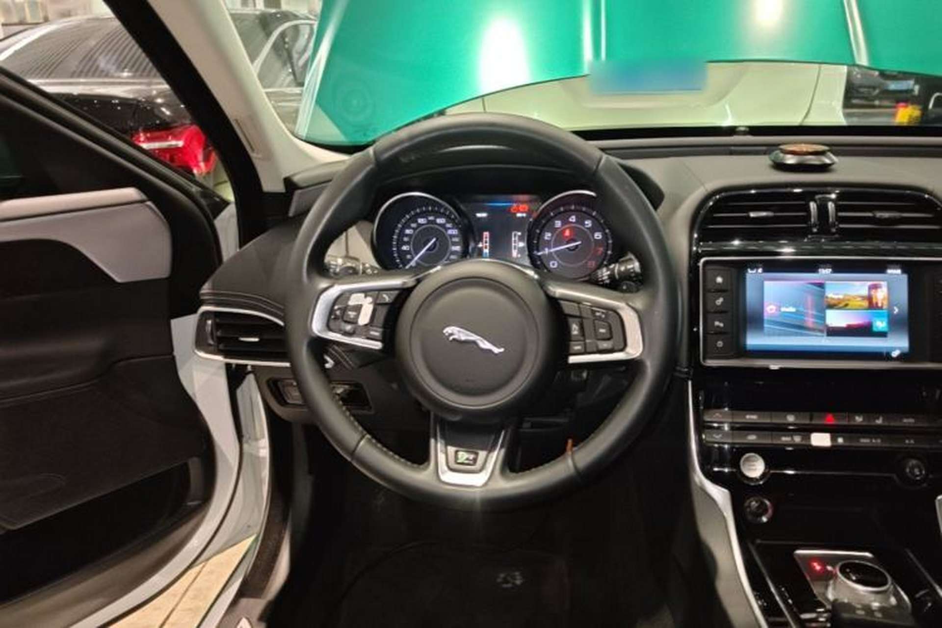Used Jaguar XE 2015 2.0T 200 PS R-Sport Steering Wheel