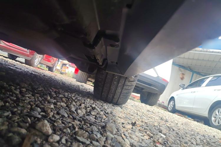 Used Jaguar XE 2015 2.0T 200 PS R-Sport Chassis Rear Left