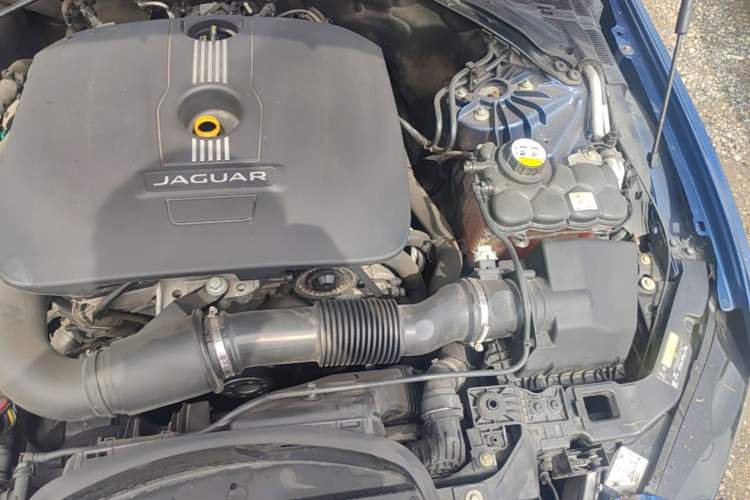 Used Jaguar XE 2015 2.0T 200 PS R-Sport Engine Bay Left