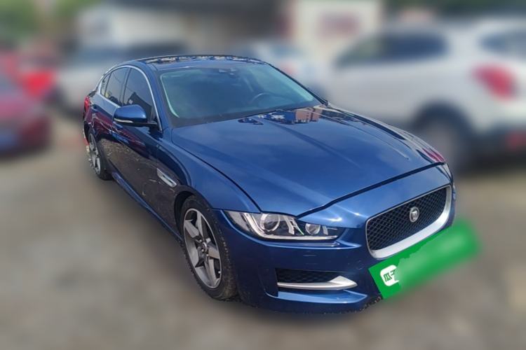 Used Jaguar XE 2015 2.0T 200 PS R-Sport Front Right 45 Deg