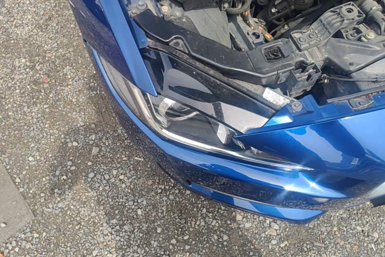 Used Jaguar XE 2015 2.0T 200 PS R-Sport Right Front Headlight