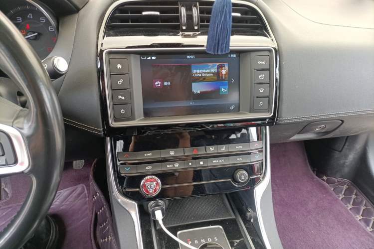 Used Jaguar XE 2015 2.0T 200 PS R-Sport Audio And AC Panel